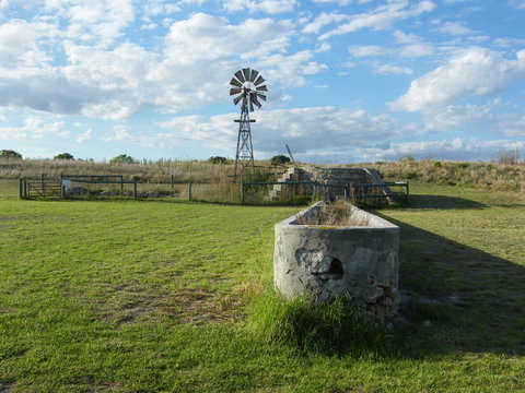 Coorong Waterfront Retreat - Darwin Holiday 24