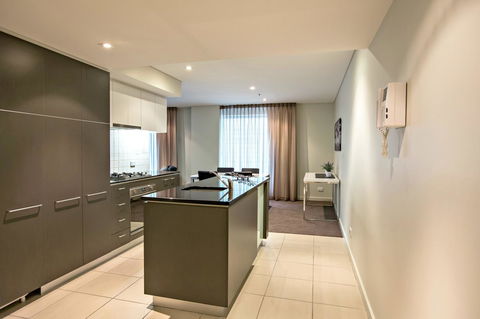 Adelaide DressCircle Apartments - North Terrace - Darwin Holiday 30