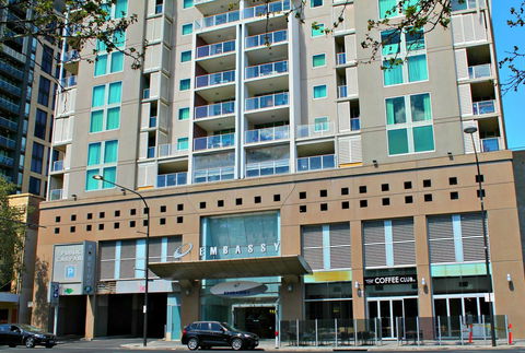 Adelaide DressCircle Apartments - North Terrace - Darwin Holiday 33