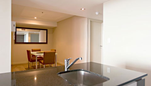 Adelaide DressCircle Apartments - North Terrace - Darwin Holiday 18