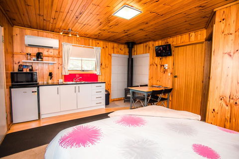 Seppelts View Cabins - Darwin Holiday 32
