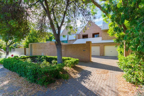 Adelaide Style Accommodation-Close To City-North Adelaide-3 Bdrm- FREE Parking - Darwin Holiday 22