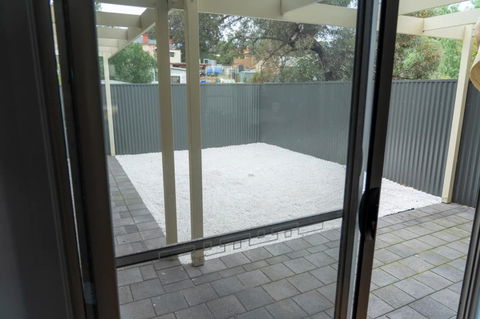 Gawler Townhouse 3 Bedroom - Darwin Holiday 11