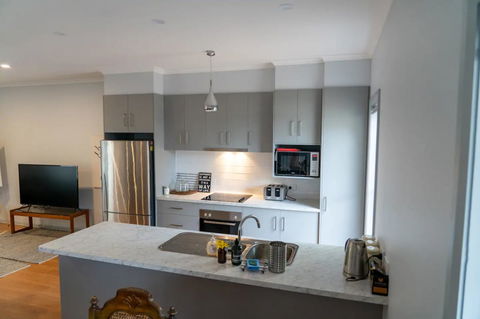 Gawler Townhouse 3 Bedroom - Darwin Holiday 4