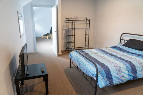 Gawler Townhouse 3 Bedroom - Darwin Holiday 23