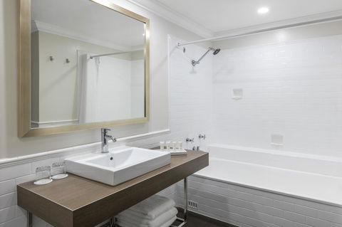 Crowne Plaza Terrigal Pacific, An IHG Hotel - Darwin Holiday 6