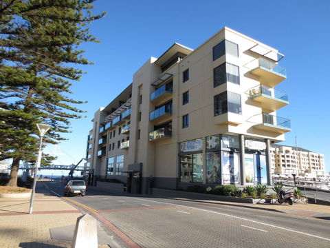 Lights Landing Apartments - Darwin Holiday 1
