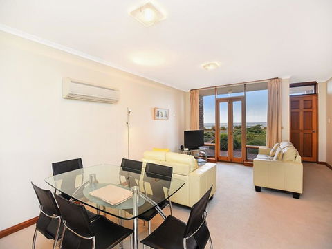 Franklin Beachfront Apartments - Darwin Holiday 4