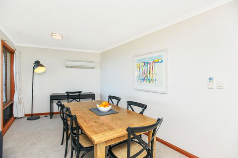 Franklin Beachfront Apartments - Darwin Holiday 7