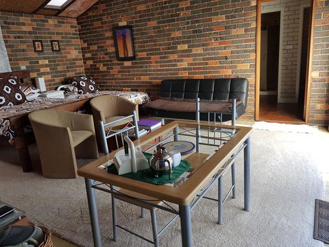 Three Linden - Darwin Holiday 1