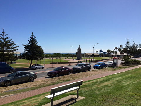 Adelaide - Semaphore Beach Front - Darwin Holiday 24