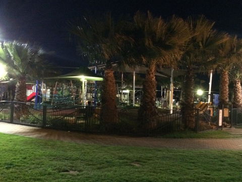 Adelaide - Semaphore Beach Front - Darwin Holiday 28
