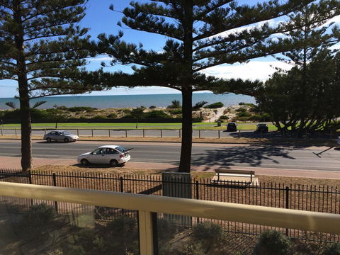 Adelaide - Semaphore Beach Front - Darwin Holiday 23