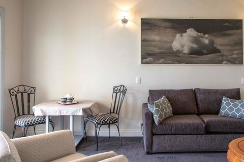 Angaston House - Darwin Holiday 8