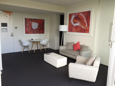Tasha\'s Apartments On Warwick - Darwin Holiday 40