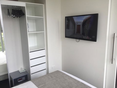 Tasha\'s Apartments On Warwick - Darwin Holiday 8