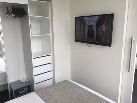 Tasha\'s Apartments On Warwick - Darwin Holiday 7