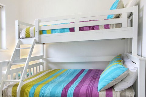 Seaview Sunset Holiday Apartments - Darwin Holiday 32