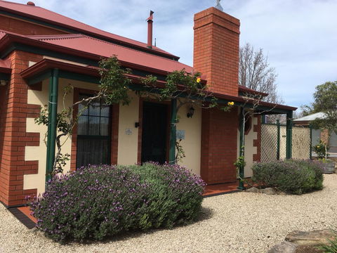 Wine And Roses Bed And Breakfast - Darwin Holiday 14