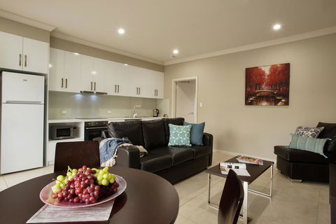Renmark Holiday Apartments - Darwin Holiday 5