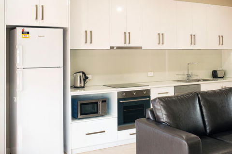 Renmark Holiday Apartments - Darwin Holiday 7