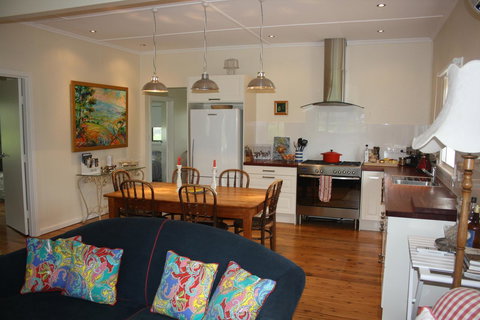 Rabbiters Hut - Darwin Holiday 3