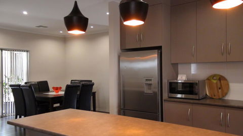 Casavino Luxury Villa - Darwin Holiday 13