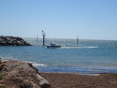 Selene Holiday Apartment @West Beach - Darwin Holiday 11