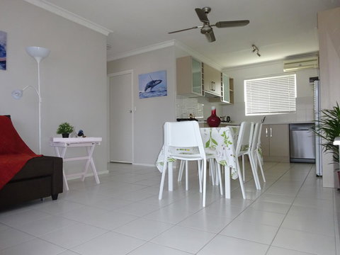 Selene Holiday Apartment @West Beach - Darwin Holiday 1