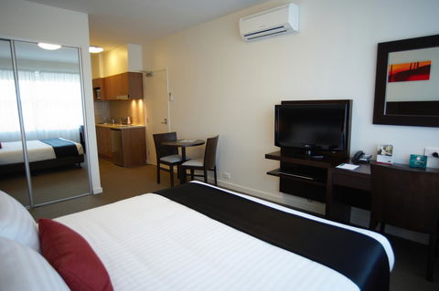 Quest Mawson Lakes - Darwin Holiday 3