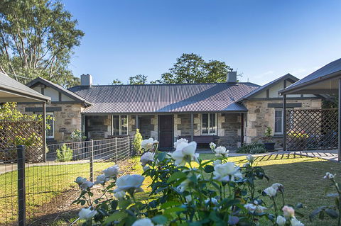 Stoneleigh Cottage Bed And Breakfast - Darwin Holiday 0