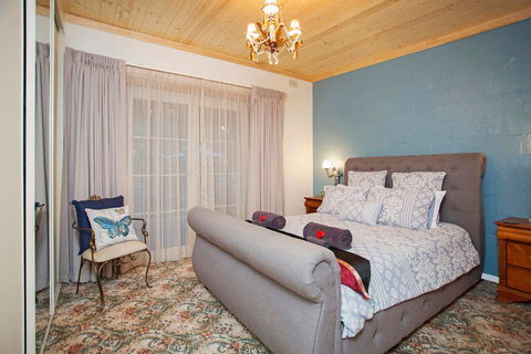 Hahndorf House B&B - Darwin Holiday 17