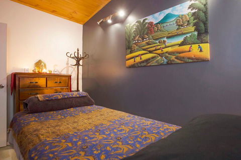 Hahndorf House B&B - Darwin Holiday 11