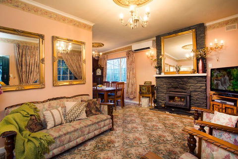 Hahndorf House B&B - Darwin Holiday 16