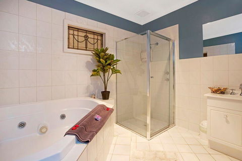 Hahndorf House B&B - Darwin Holiday 20