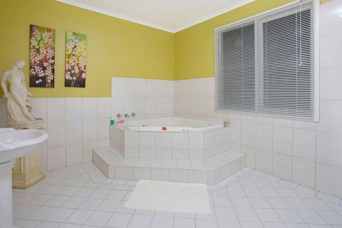 Hahndorf House B&B - Darwin Holiday 5