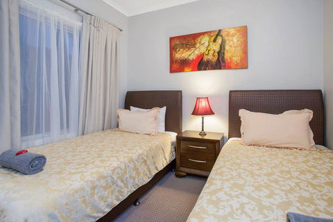 Hahndorf House B&B - Darwin Holiday 31
