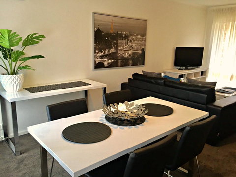 Adelaide DressCircle Apartments - Archer Street - Darwin Holiday 26