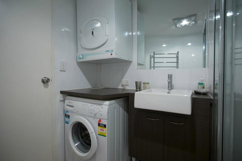 Adelaide DressCircle Apartments - Archer Street - Darwin Holiday 16