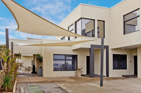 Atlantic West Beach Apartments - Darwin Holiday 0