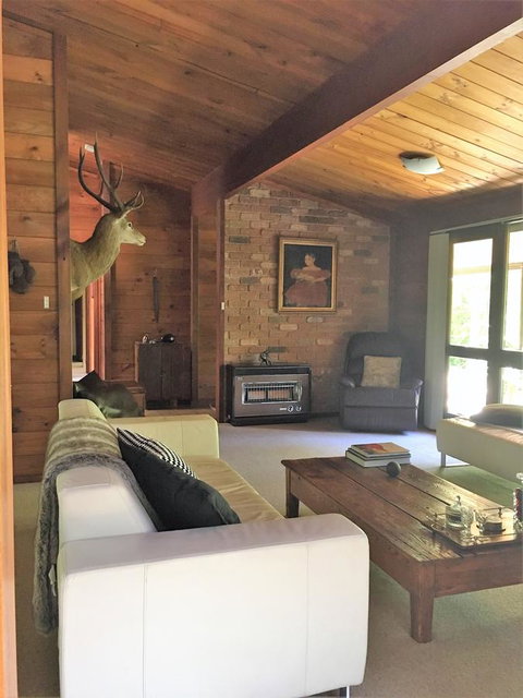 Hilltop - Darwin Holiday 4