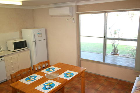 Lake Edge Apartments - Darwin Holiday 14