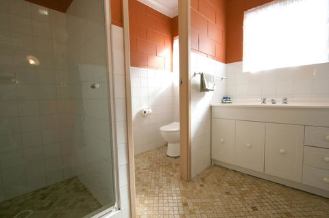 Lake Edge Apartments - Darwin Holiday 9