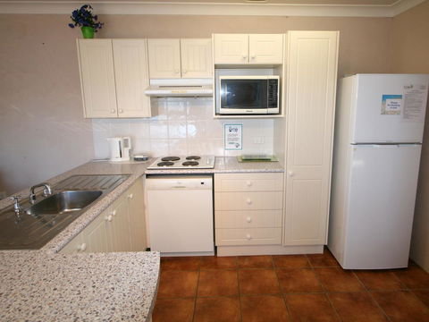 Lake Edge Apartments - Darwin Holiday 6