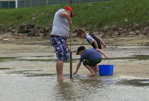 Lake Edge Apartments - Darwin Holiday 24