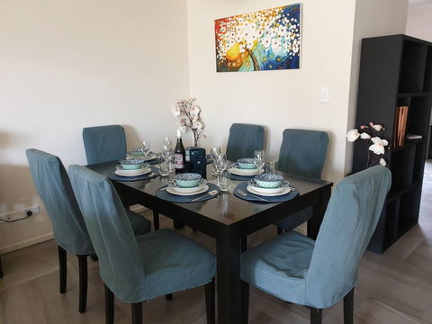 Explore Adelaide, Gawler, The Barossa And Clare Valleys All-in-one - Darwin Holiday 2