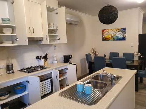 Explore Adelaide, Gawler, The Barossa And Clare Valleys All-in-one - Darwin Holiday 7