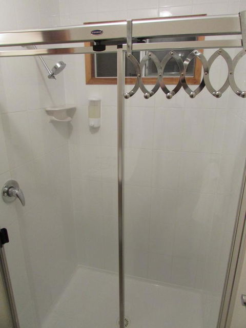 Lazy Days Cottage - Victor Harbor - Darwin Holiday 22