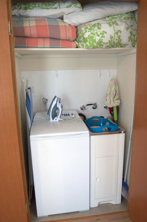 Lazy Days Cottage - Victor Harbor - Darwin Holiday 28