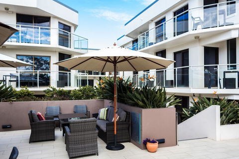Bayview Beachfront Apartments, In Town Right On The Beach - Darwin Holiday 26